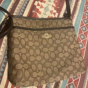 Crossbody bag